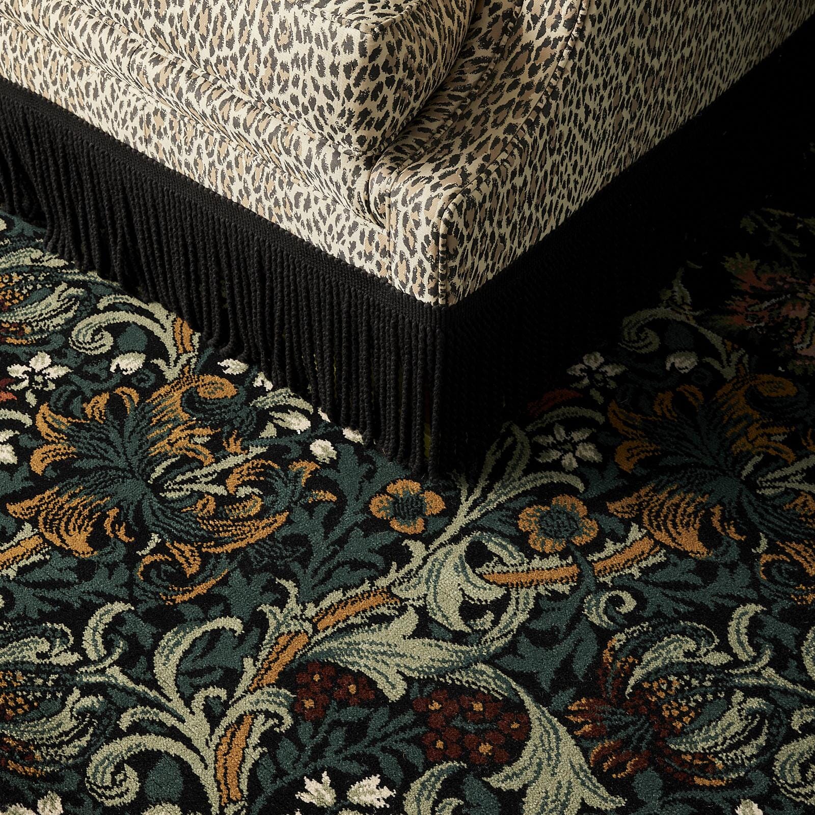 GOLDEN LILY Carpet - Midnight - Image 3