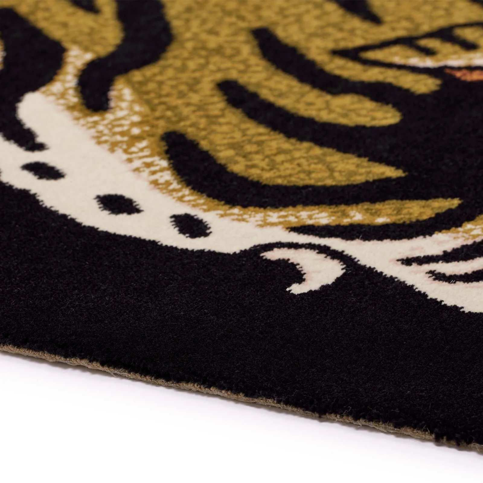 SABER Rug - Black - Image 4
